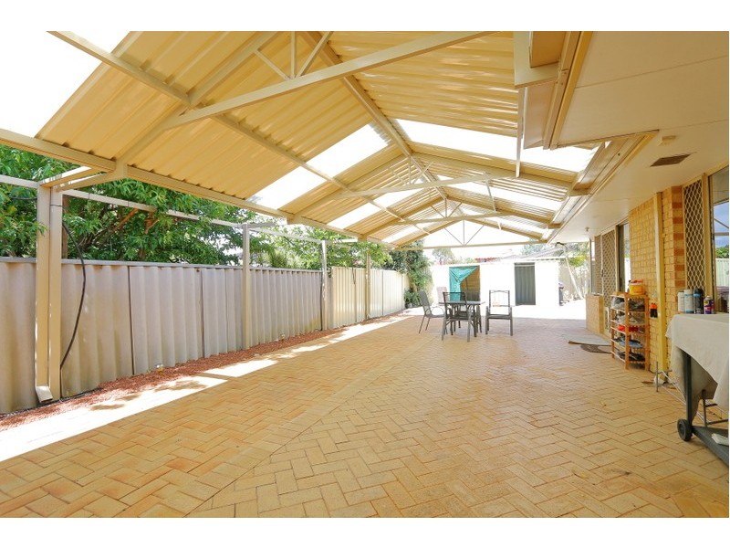 34 Keenan Way, Winthrop WA 6150