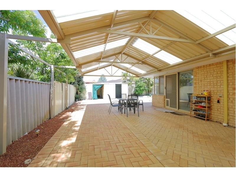 34 Keenan Way, Winthrop WA 6150