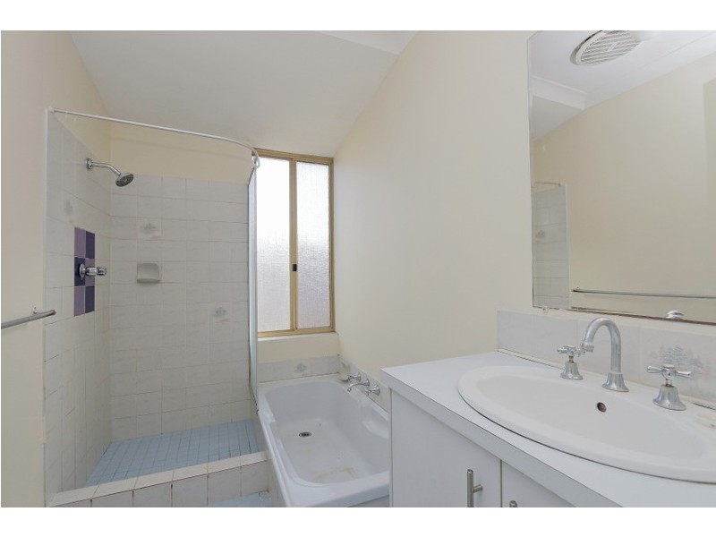 6 Tablo Court, South Lake WA 6164