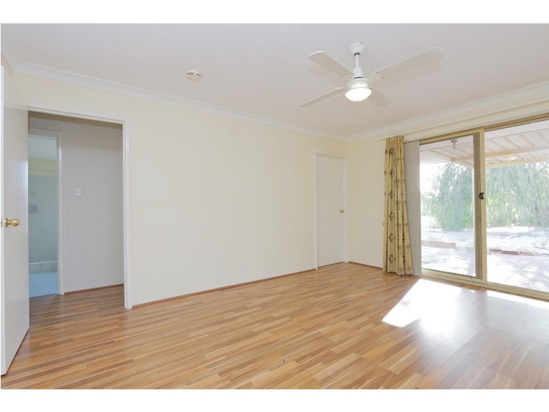 6 Tablo Court, South Lake WA 6164