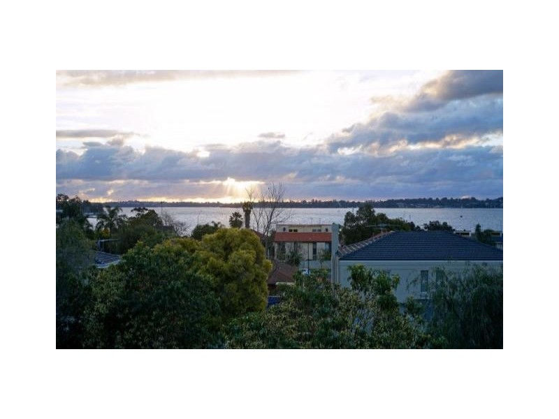 22 Robert Street, Como WA 6152