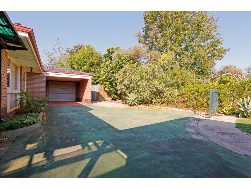 10 Amur Place, Bateman WA 6150
