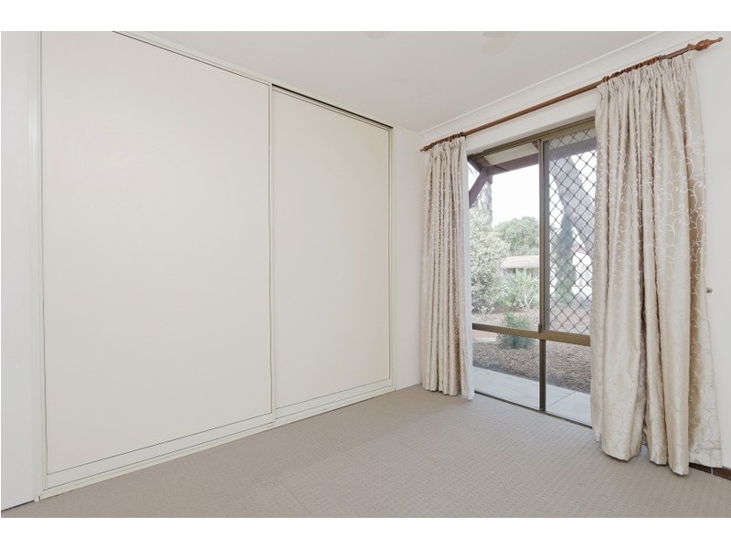 10 Ullswater Place, Balga WA 6061