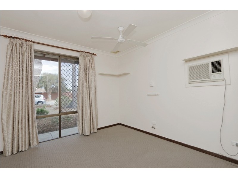 10 Ullswater Place, Balga WA 6061