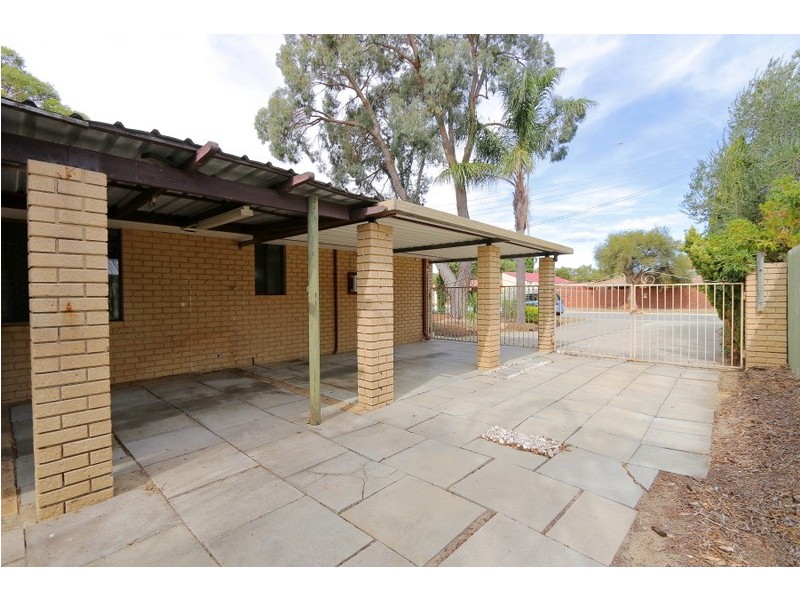 10 Ullswater Place, Balga WA 6061