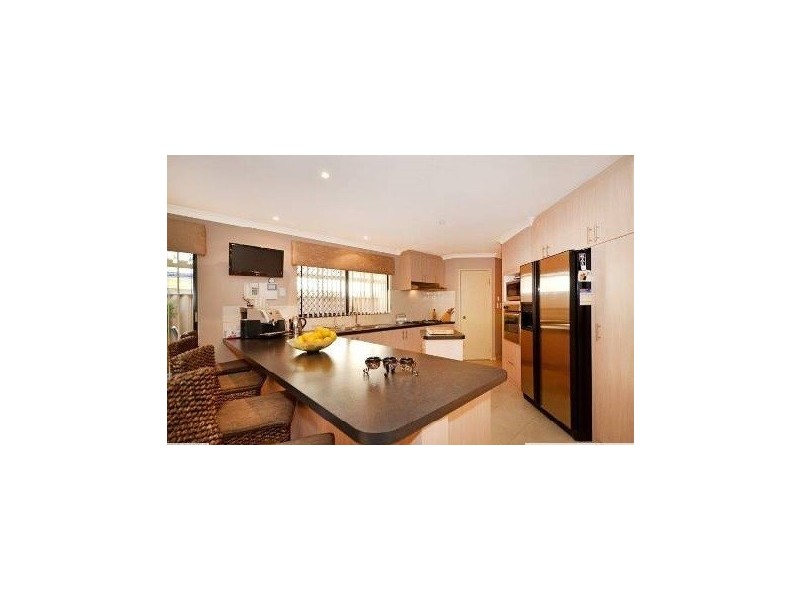 12 Banksaddle Place, Dianella WA 6059