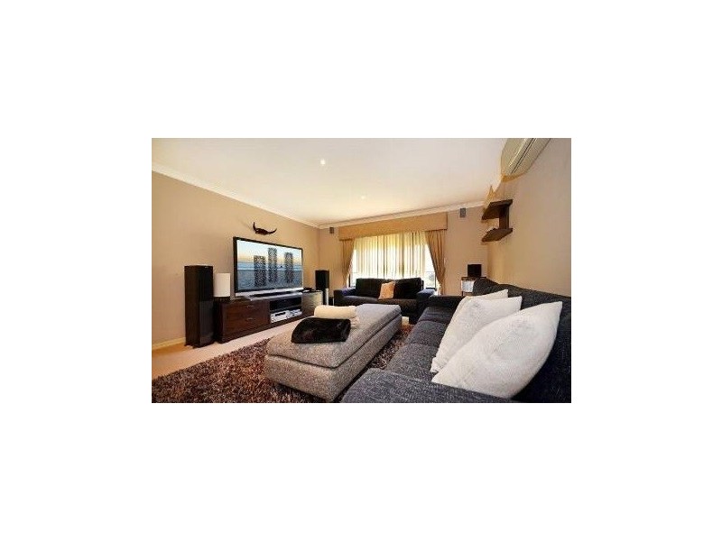 12 Banksaddle Place, Dianella WA 6059