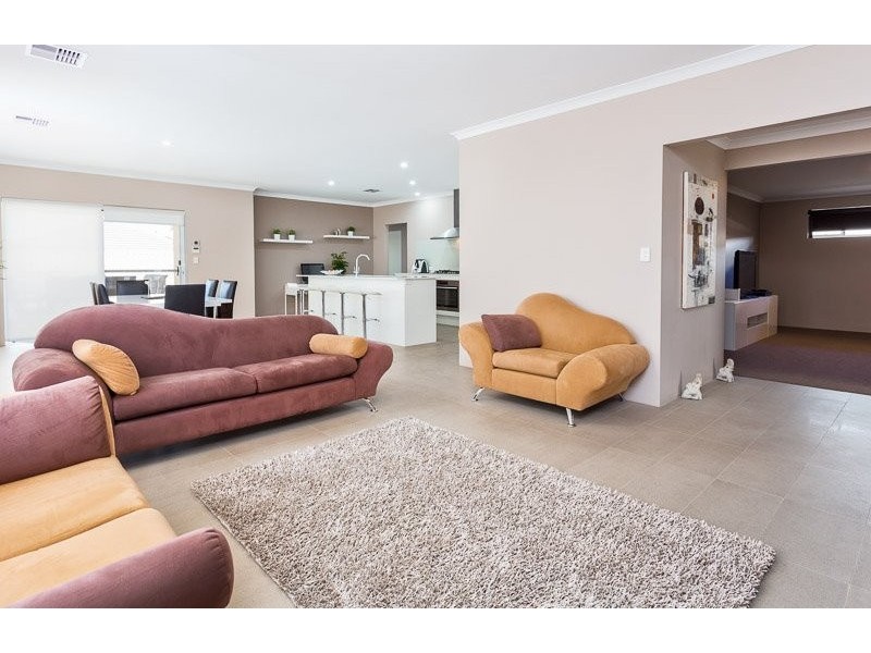 21 Pinelle Parkway, Aubin Grove WA 6164