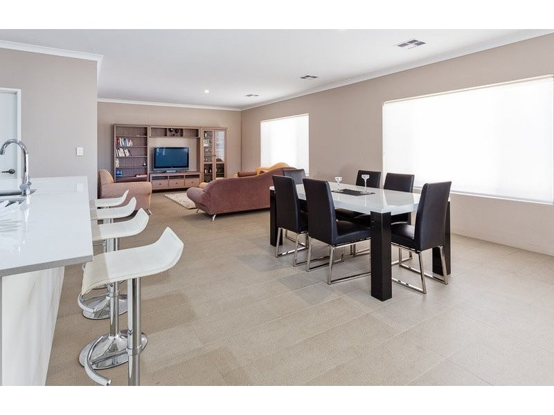 21 Pinelle Parkway, Aubin Grove WA 6164