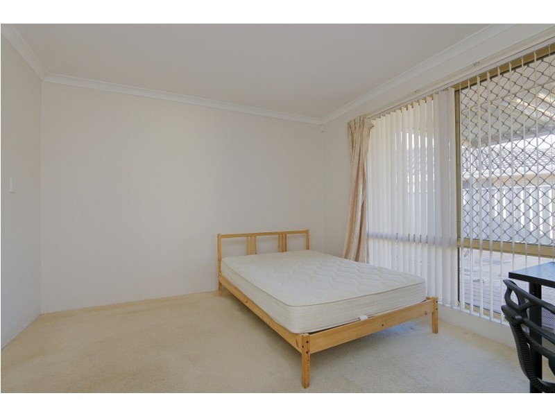 27 Green Croft Gardens, Leeming WA 6149