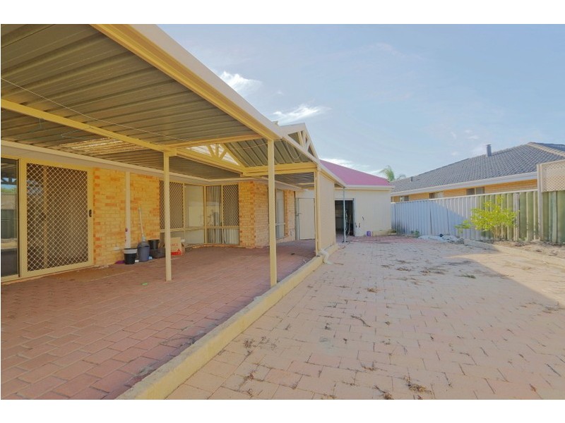 27 Green Croft Gardens, Leeming WA 6149