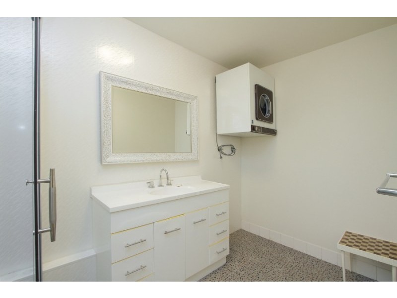 Level 1/17/16 Leeder Street, Glendalough WA 6016