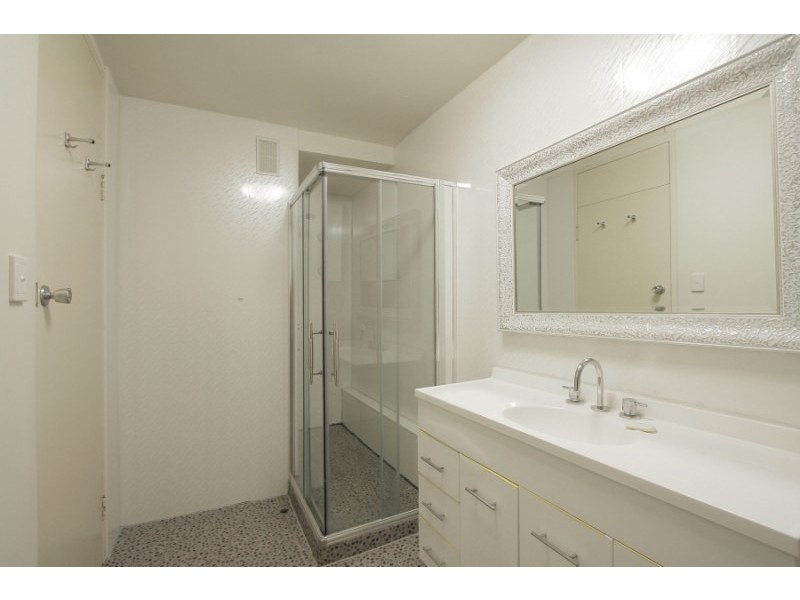 Level 1/17/16 Leeder Street, Glendalough WA 6016