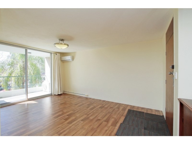 Level 1/17/16 Leeder Street, Glendalough WA 6016