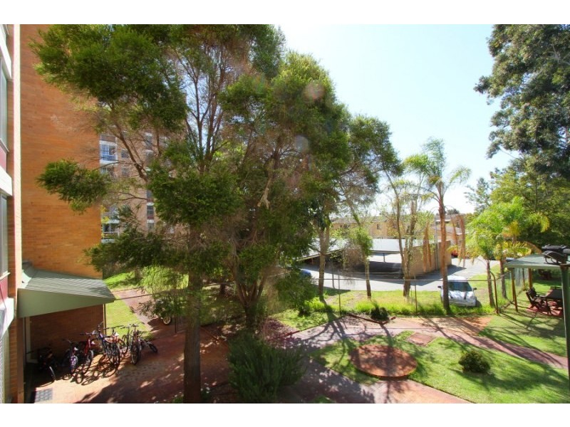 Level 1/17/16 Leeder Street, Glendalough WA 6016