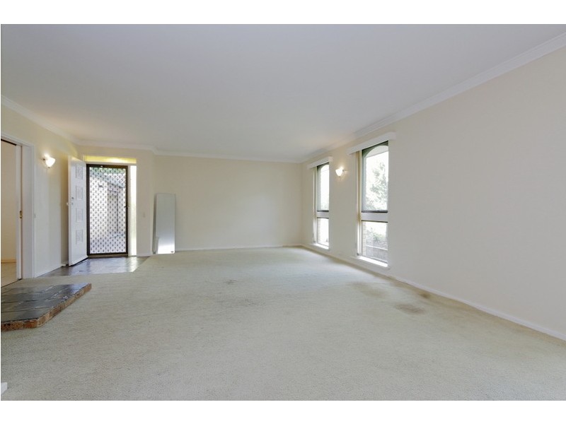 7 Hughenden Drive, Thornlie WA 6108