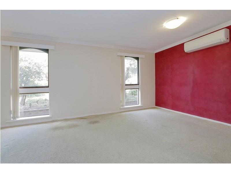 7 Hughenden Drive, Thornlie WA 6108