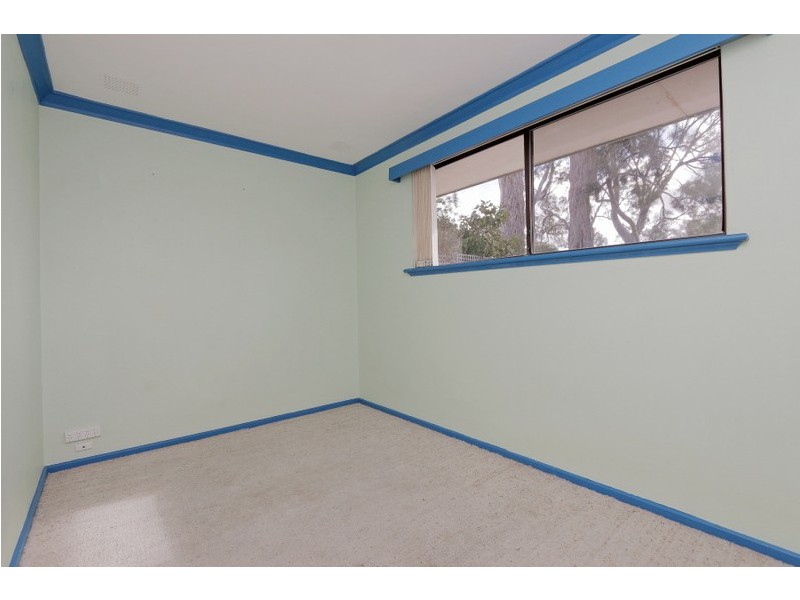 7 Hughenden Drive, Thornlie WA 6108