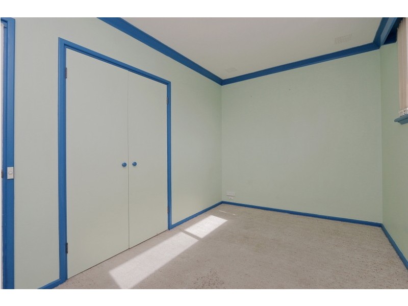 7 Hughenden Drive, Thornlie WA 6108