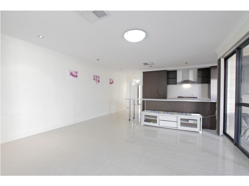 10 Normanby, Success WA 6164