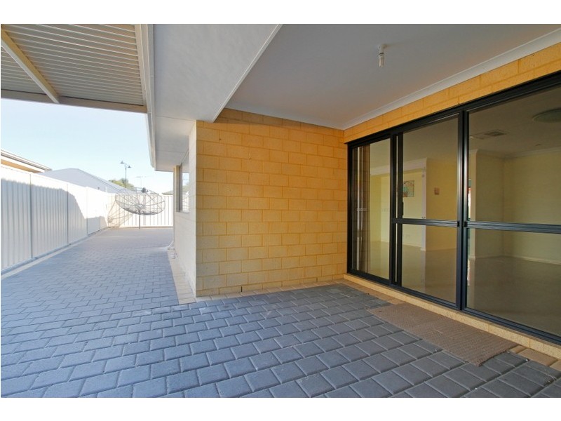 10 Normanby, Success WA 6164