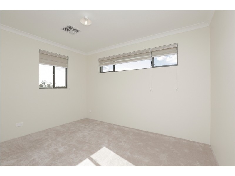 19 Chambri Chase, Success WA 6164