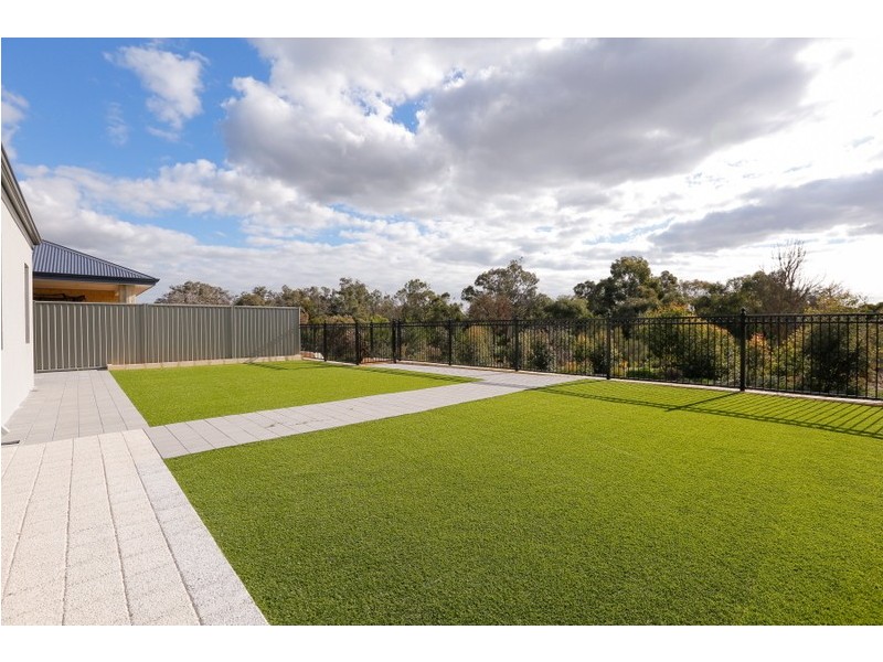 19 Chambri Chase, Success WA 6164