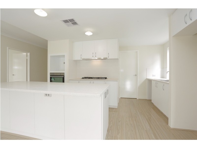 21 Chambri Chase, Success WA 6164