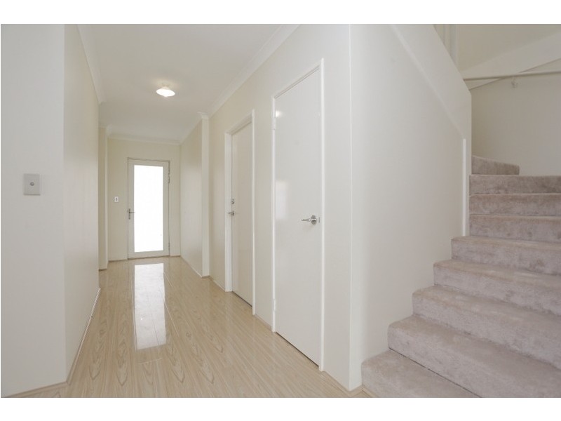 21 Chambri Chase, Success WA 6164