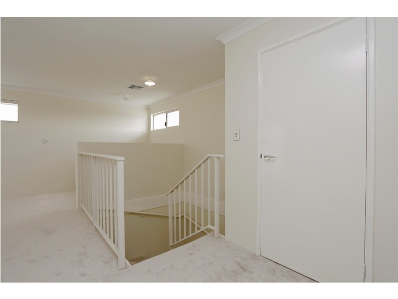 21 Chambri Chase, Success WA 6164