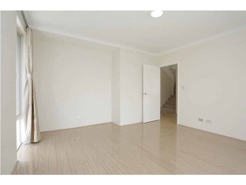 21 Chambri Chase, Success WA 6164