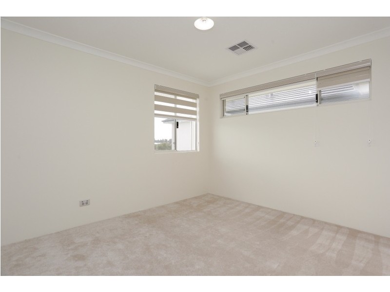 21 Chambri Chase, Success WA 6164