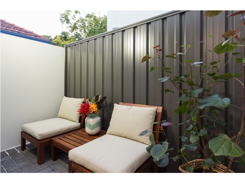 1/8 Salisbury Road, Rivervale WA 6103