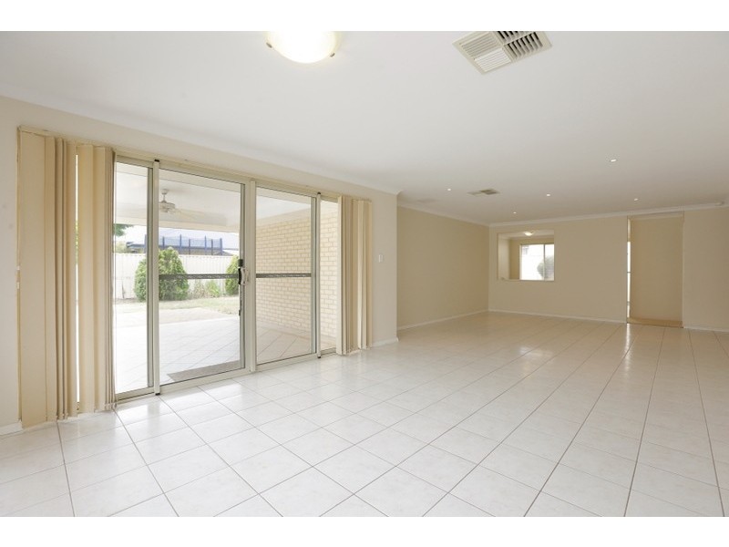 139 Shreeve Road, Canning Vale WA 6155