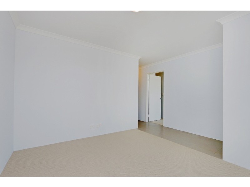 34 Lamboo Road, Piara Waters WA 6112