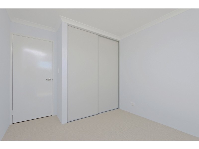 34 Lamboo Road, Piara Waters WA 6112