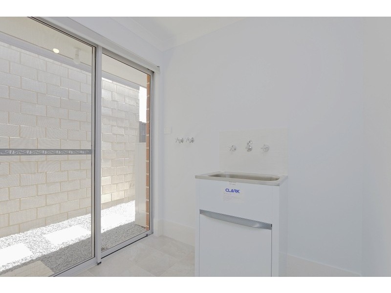 34 Lamboo Road, Piara Waters WA 6112