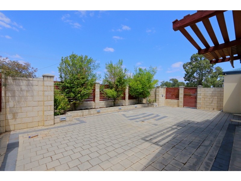 6 Brookman Avenue, Langford WA 6147