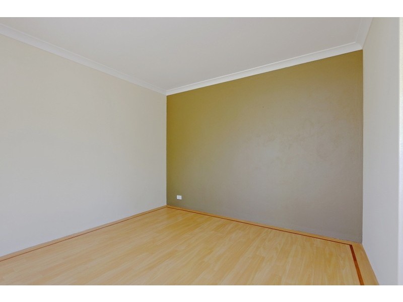 6 Brookman Avenue, Langford WA 6147