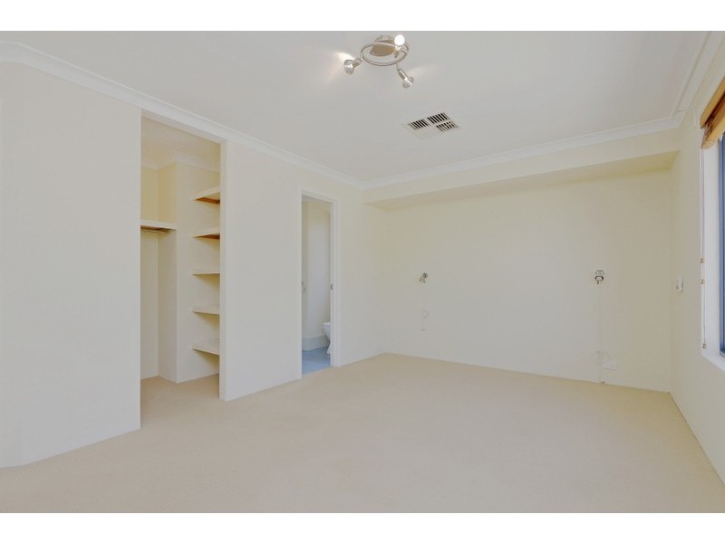 6 Brookman Avenue, Langford WA 6147