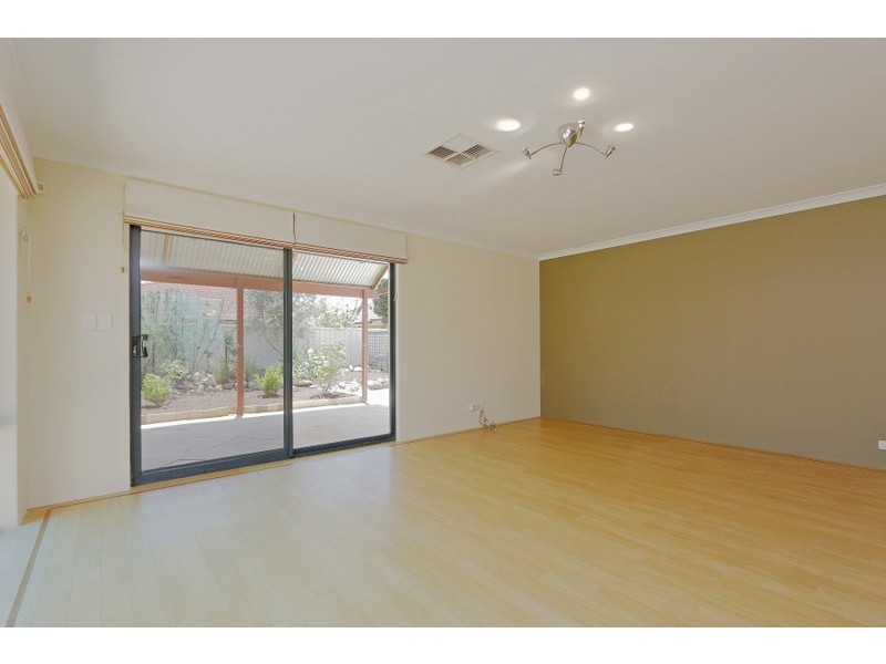 6 Brookman Avenue, Langford WA 6147