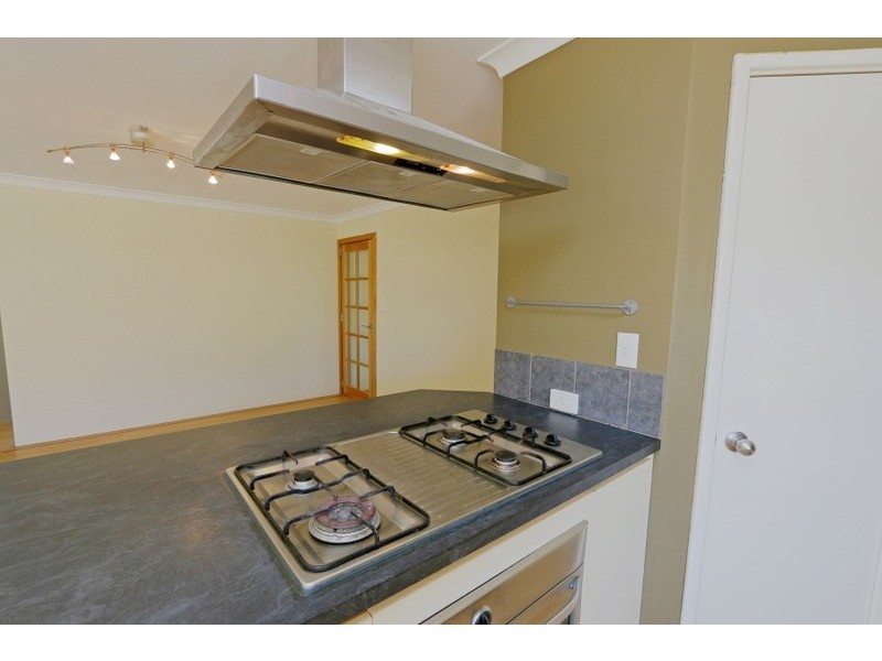 6 Brookman Avenue, Langford WA 6147