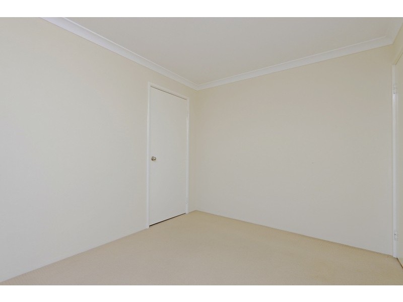 6 Brookman Avenue, Langford WA 6147