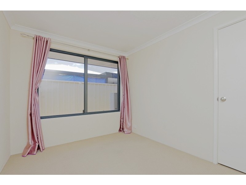 6 Brookman Avenue, Langford WA 6147