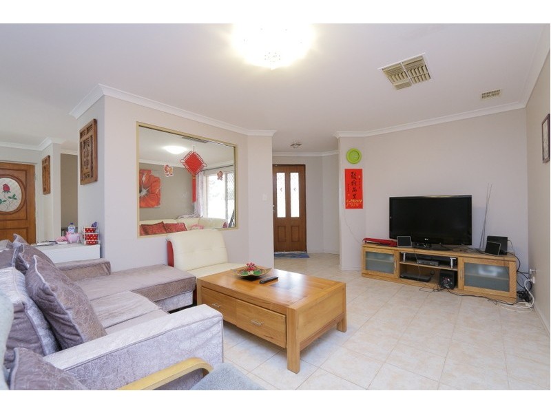 33 Esther Street, Rivervale WA 6103