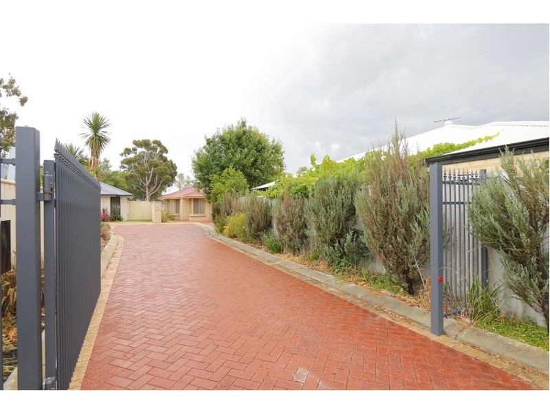 33 Esther Street, Rivervale WA 6103