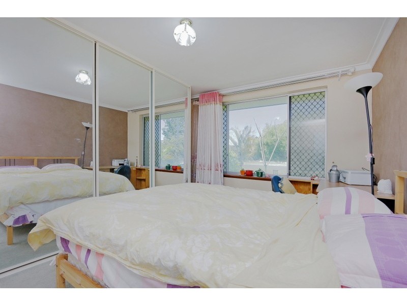 4 Rapkin Street, Langford WA 6147