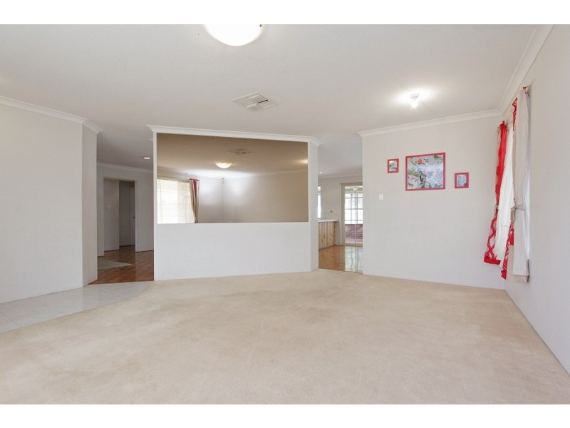 20 Winchester Place, Ballajura WA 6066