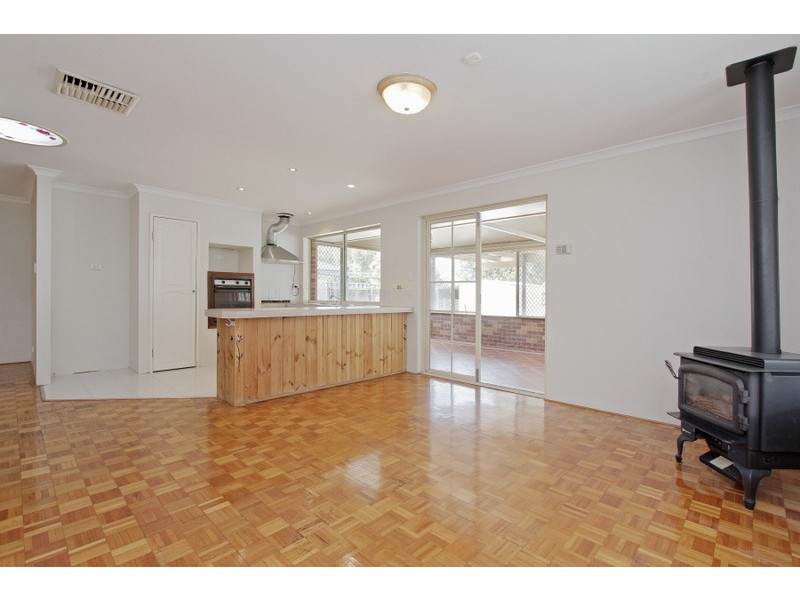 20 Winchester Place, Ballajura WA 6066