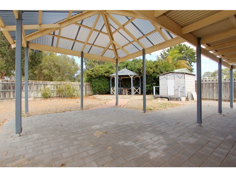 20 Winchester Place, Ballajura WA 6066